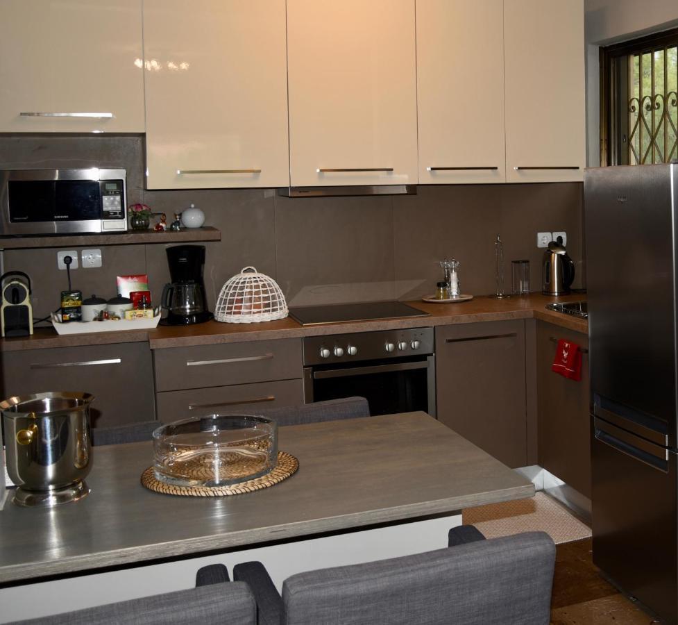 Amazing Apartment Atene Esterno foto